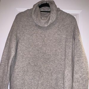 Aritzia Plutarch Sweater XS